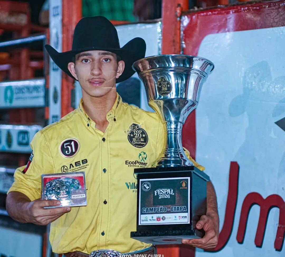 News Portal WhatsApp-Image-2026-05-12-at-14.06.47 Jovem de 17 anos conquista título de rodeio na FESPAL  