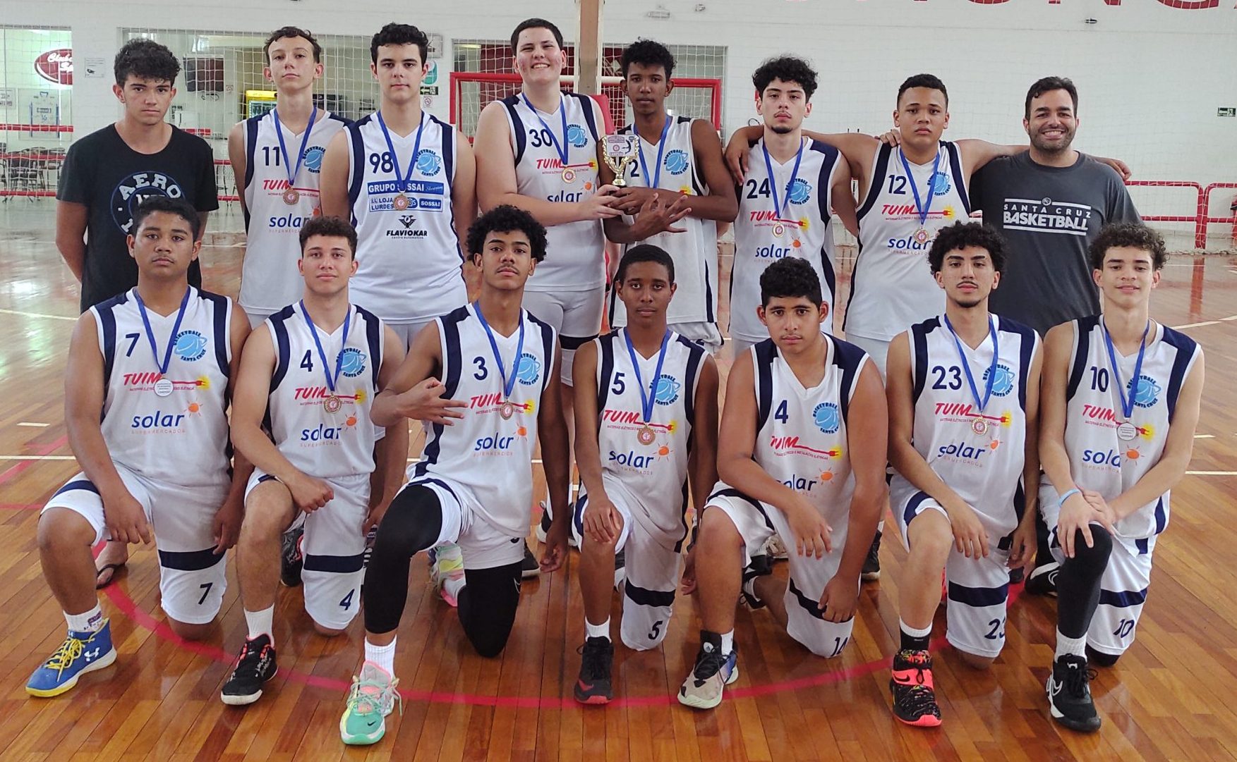 Basketball Santa Cruz Sub-17 é campeão do Quadrangular Regional de Basquete Sub-17
